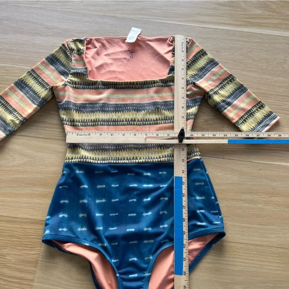 Seea Zuma One Piece Alamo Swim Surf Suit small - Picture 9 of 11